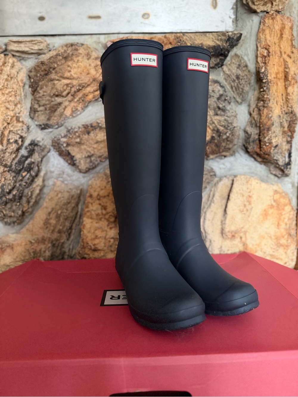 Hunter Men’s Black Rain & Snow Boots with Red Heel Detail